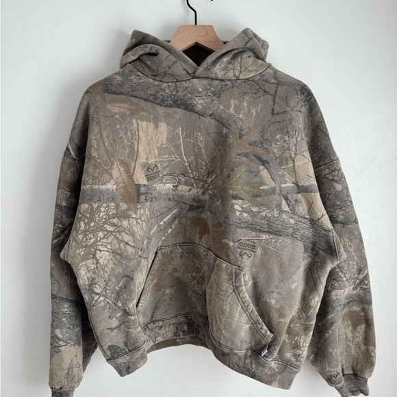 Akimbo Other - Men's Camo Hoodie